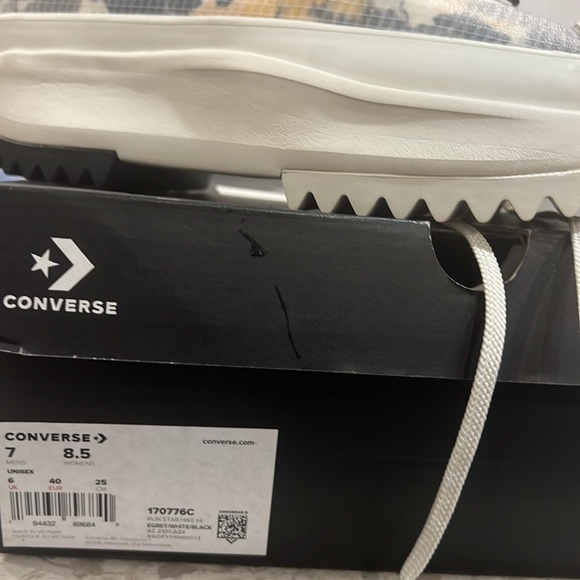 New Converse Women's Run Star Hike High Top Platform Egret/White/Black - Picture 8 of 9